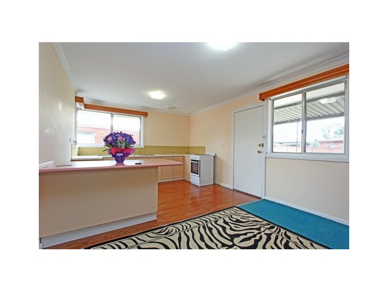 9 Hillcrest Avenue, Moorebank NSW 2170