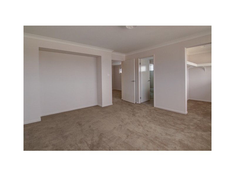 92 Travers Street, Moorebank NSW 2170