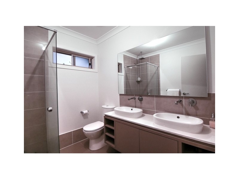 13 Eckersley Way, Moorebank NSW 2170