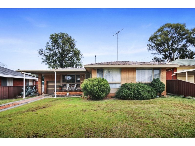25 Wilkes Avenue, Moorebank NSW 2170