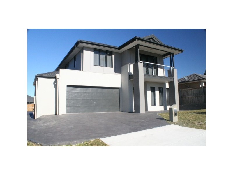 17 Hoy Street, Moorebank NSW 2170