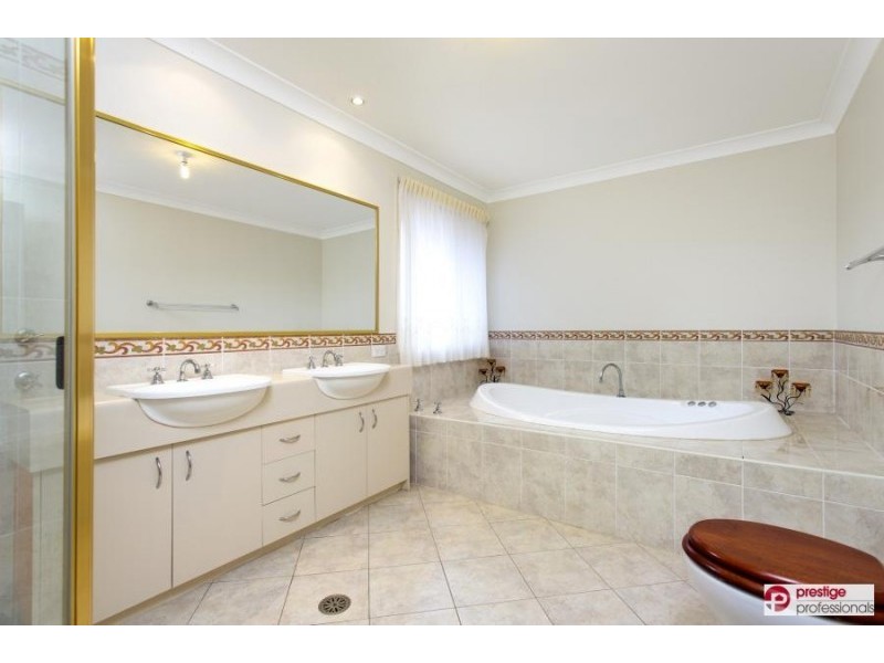 63 Brallos Avenue, Holsworthy NSW 2173