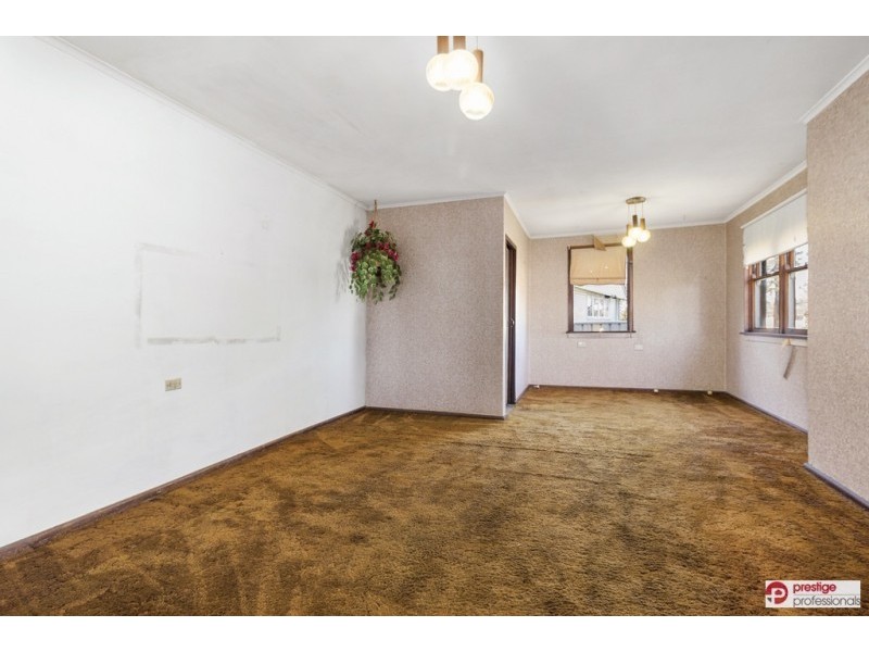 27 Gabo Crescent, Sadleir NSW 2168