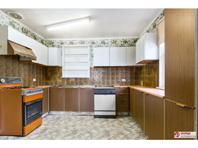 27 Gabo Crescent, Sadleir NSW 2168