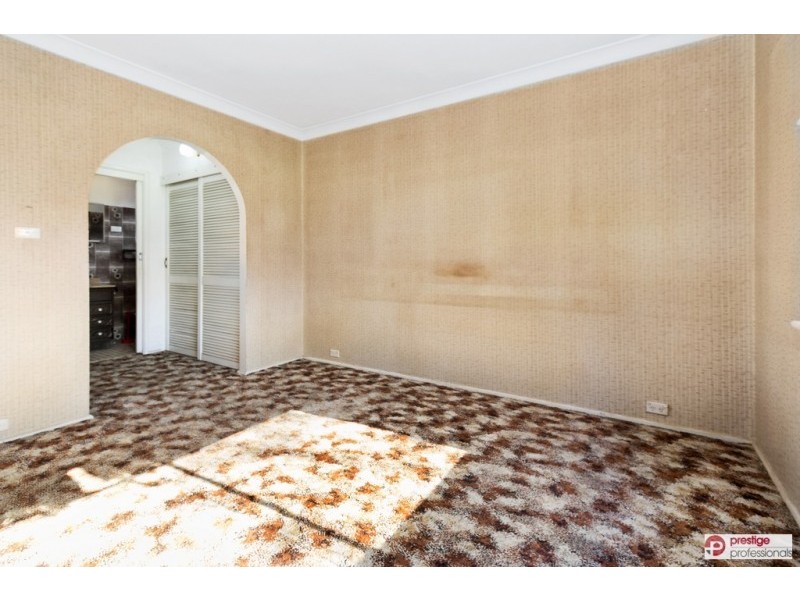 27 Gabo Crescent, Sadleir NSW 2168