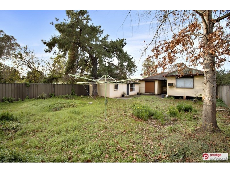 27 Gabo Crescent, Sadleir NSW 2168