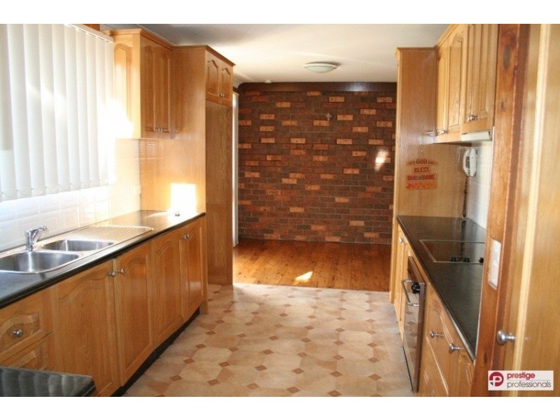 85 Renton Avenue, Moorebank NSW 2170