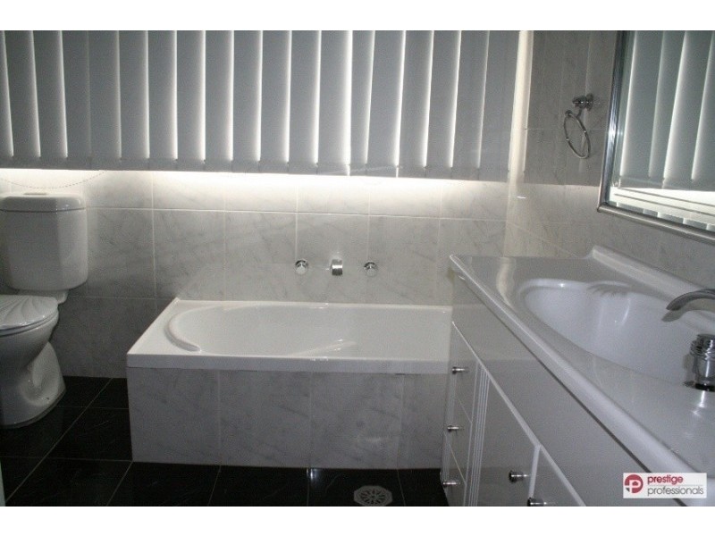 85 Renton Avenue, Moorebank NSW 2170