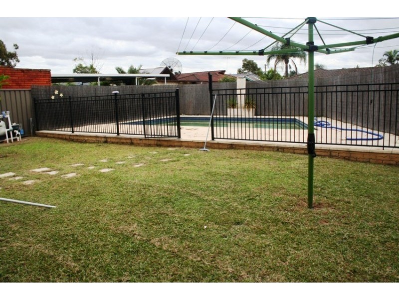 1 Haerse Avenue, Chipping Norton NSW 2170