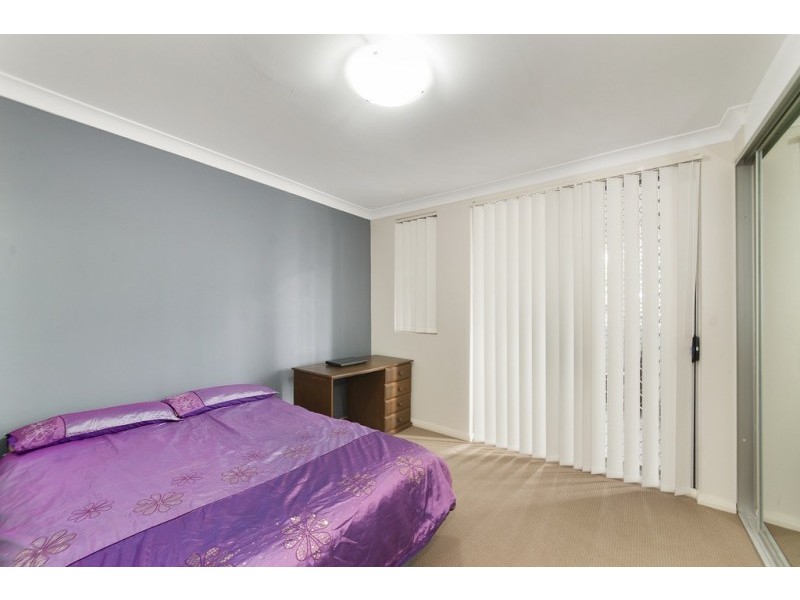 4/96-98 Nuwarra Road, Moorebank NSW 2170