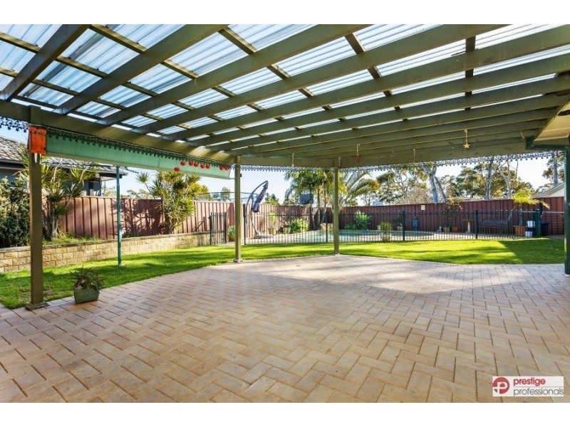 11 Magree Crescent, Chipping Norton NSW 2170