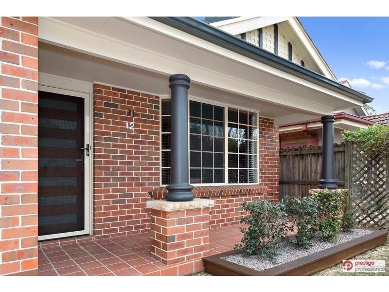 12 Merryville Court, Wattle Grove NSW 2173