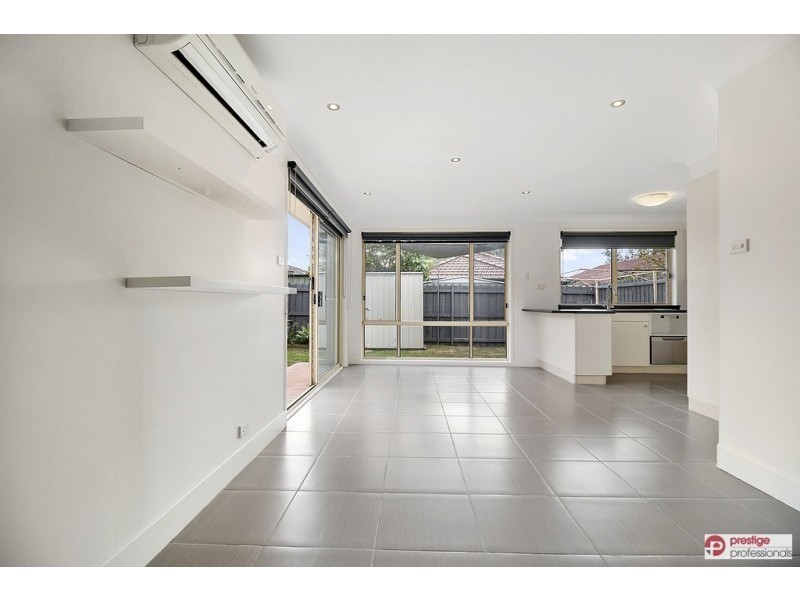 12 Merryville Court, Wattle Grove NSW 2173