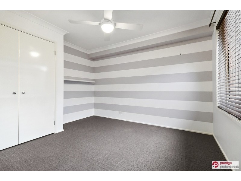 12 Merryville Court, Wattle Grove NSW 2173