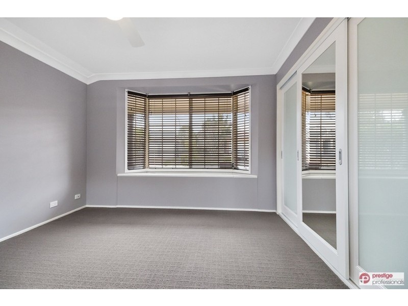 12 Merryville Court, Wattle Grove NSW 2173