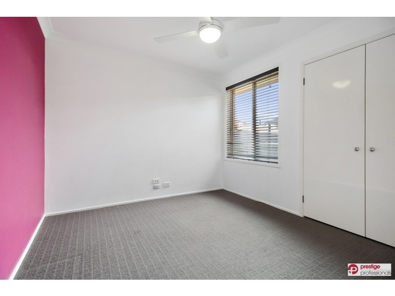 12 Merryville Court, Wattle Grove NSW 2173