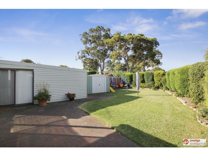 32 Wilkes Avenue, Moorebank NSW 2170