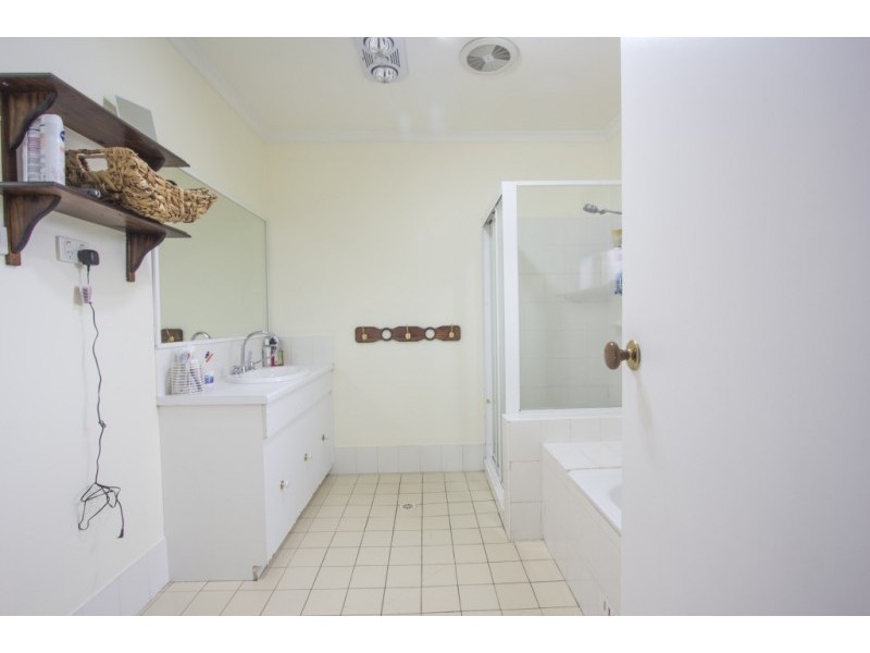 7B Wellwood Avenue, Moorebank NSW 2170