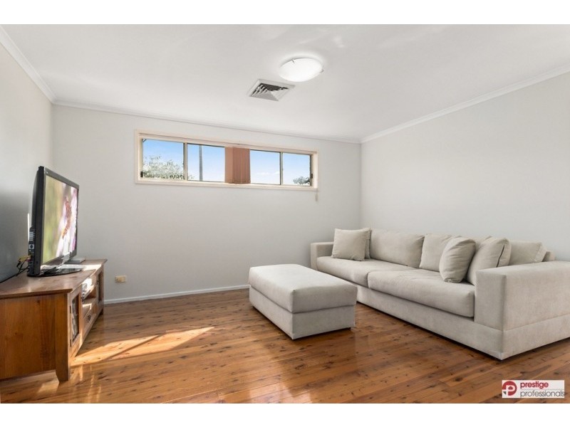 50 Woburn Abbey Court, Wattle Grove NSW 2173