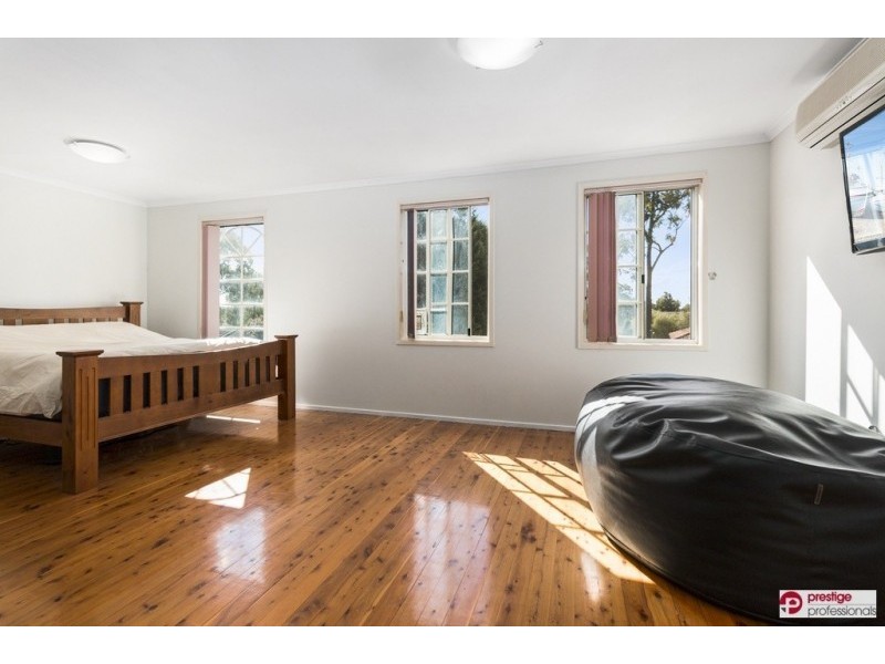 50 Woburn Abbey Court, Wattle Grove NSW 2173