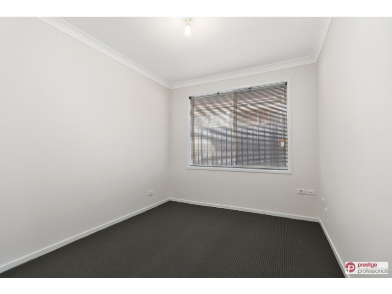 21 Ellesmere Court, Wattle Grove NSW 2173