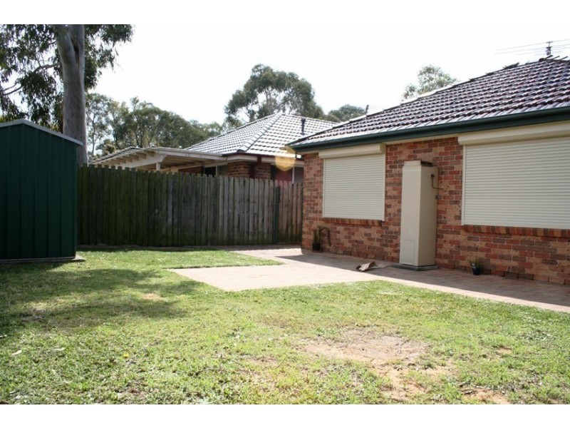 30 Paroo Court, Wattle Grove NSW 2173