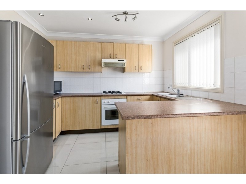 8/43 Araluen Avenue, Moorebank NSW 2170