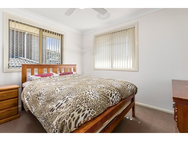 8/43 Araluen Avenue, Moorebank NSW 2170