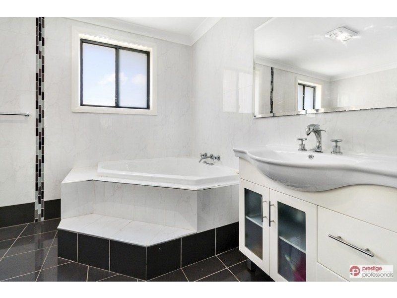 1/10 Lighthorse Parade, Holsworthy NSW 2173