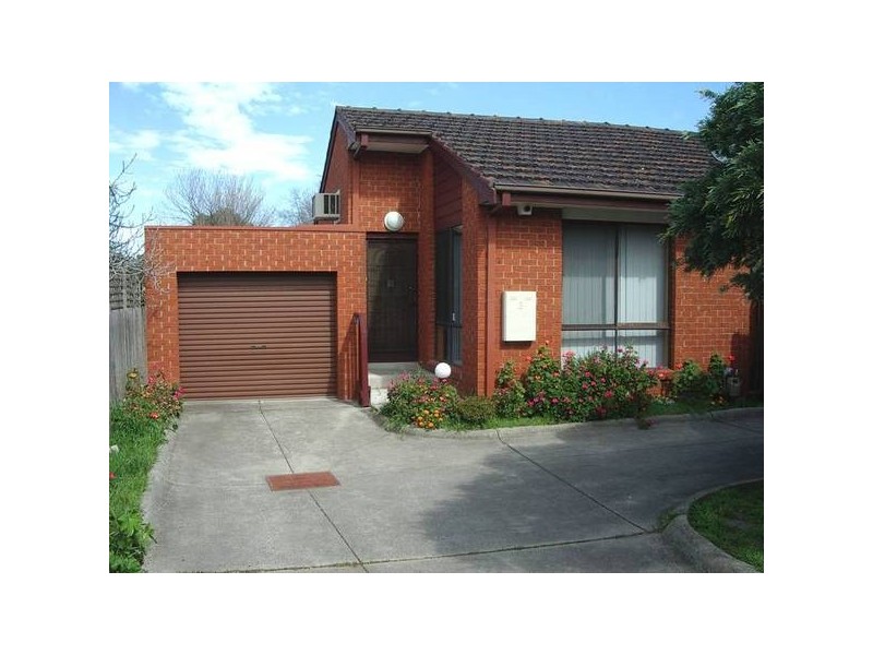 Balmoral Ave, Springvale VIC 3171