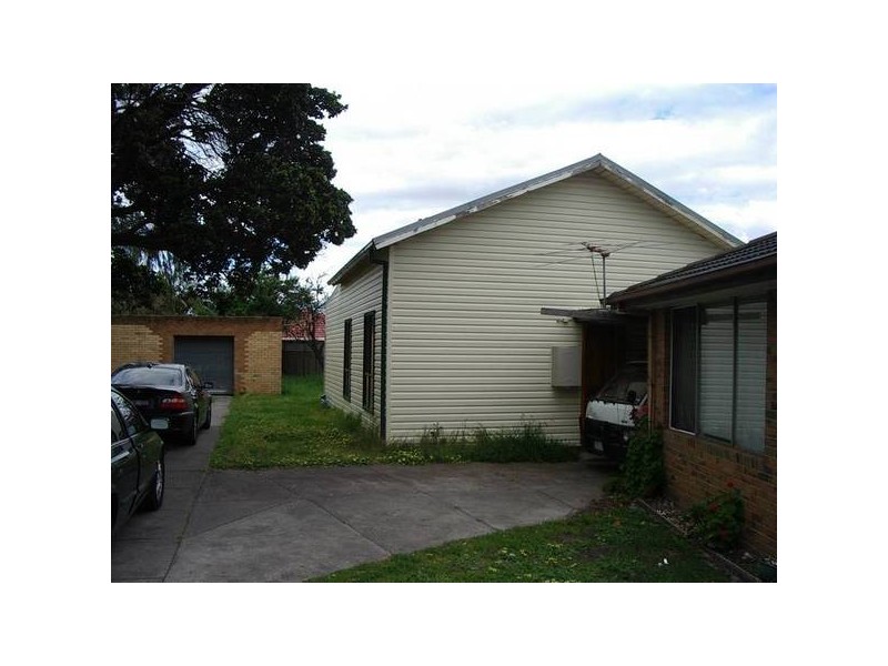 2/35 Olympic Avenue, Springvale South VIC 3172