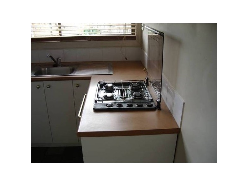 Railway Parade, Dandenong VIC 3175