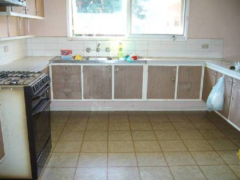 9 Hilton Avenue, Springvale VIC 3171