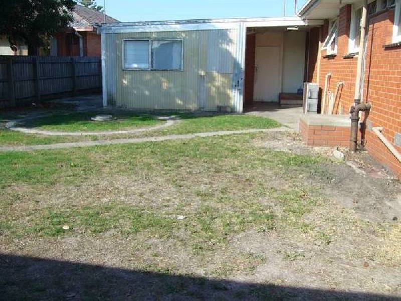 9 Hilton Avenue, Springvale VIC 3171