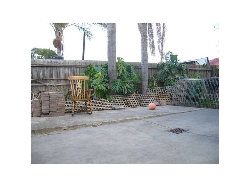 4 Waddington Crescent, Springvale South VIC 3172