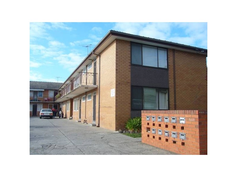 8/17 Royal Ave, Springvale VIC 3171