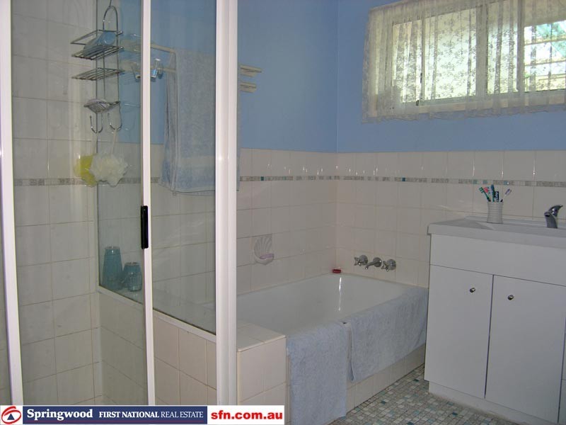 16 Belinda Crescent, Springwood QLD 4127