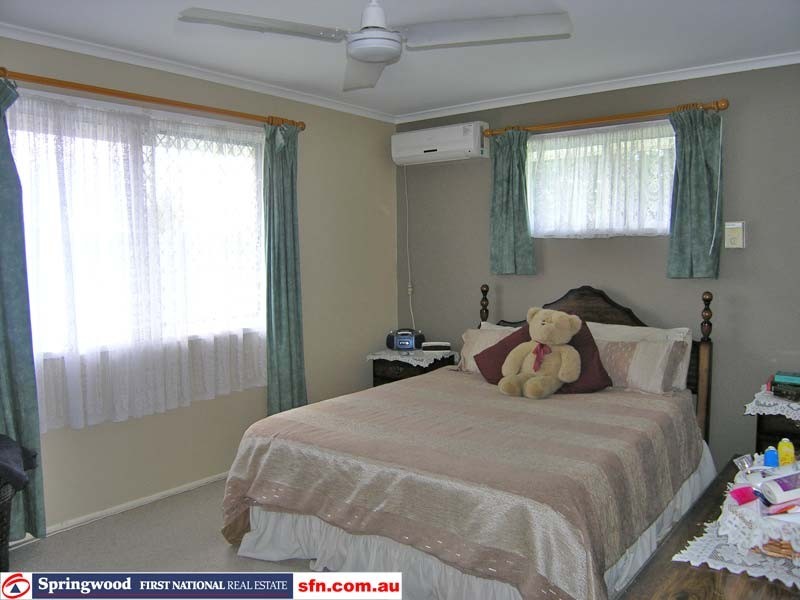16 Belinda Crescent, Springwood QLD 4127
