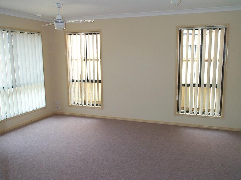 13 Lakes Entrance, Meadowbrook QLD 4131