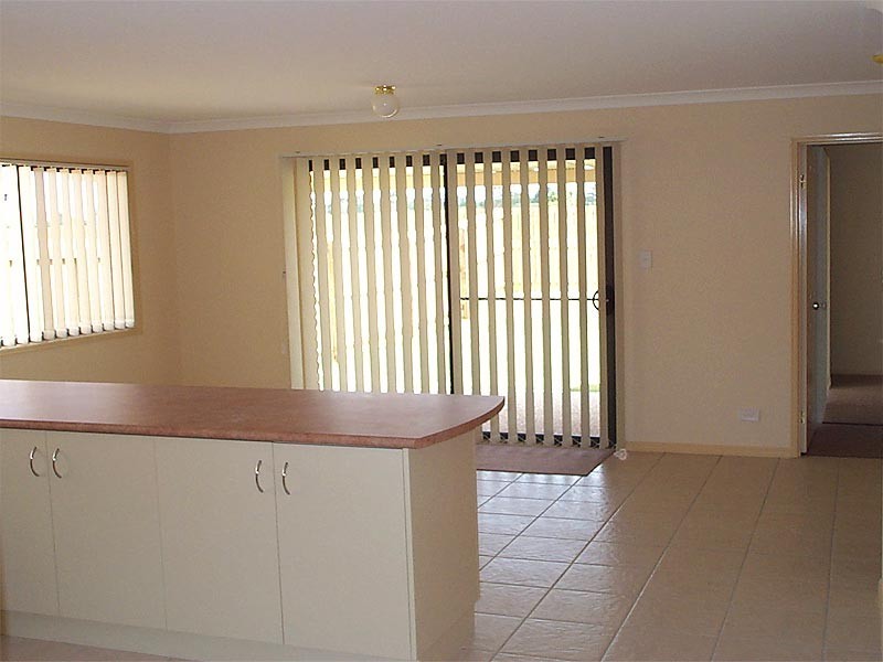 13 Lakes Entrance, Meadowbrook QLD 4131