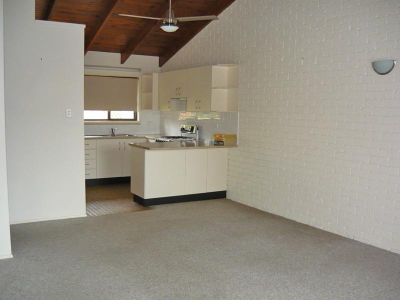 24/22A Kumbari Street, Rochedale South QLD 4123