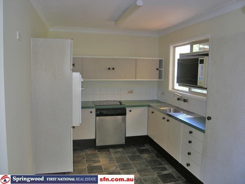 120 Aquarius Drive, Kingston QLD 4114