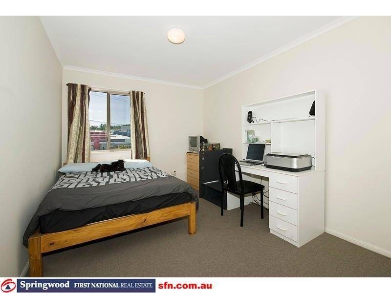 4/2 Efymia Court, Daisy Hill QLD 4127