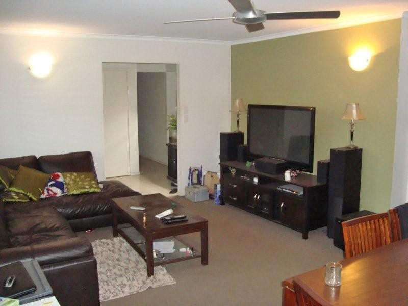 1 Boronia Avenue, Daisy Hill QLD 4127