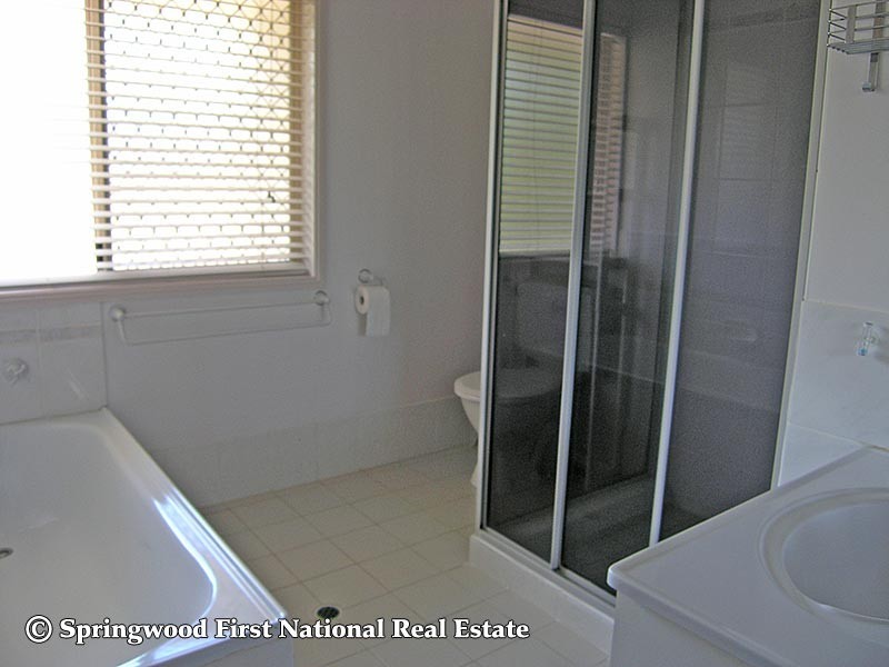 1 Paraburdoo Crescent, Shailer Park QLD 4128