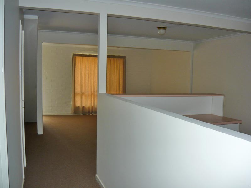2/66 Springwood Road, Springwood QLD 4127