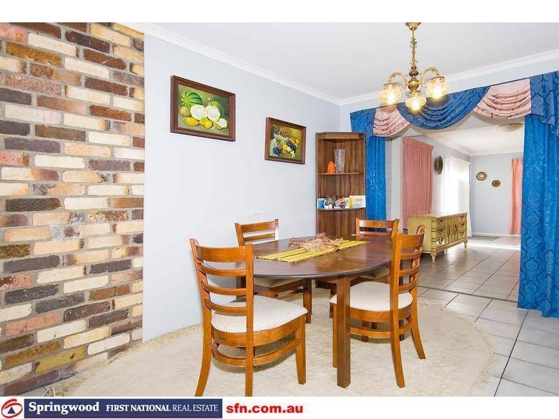 21 Briggs Road, Springwood QLD 4127