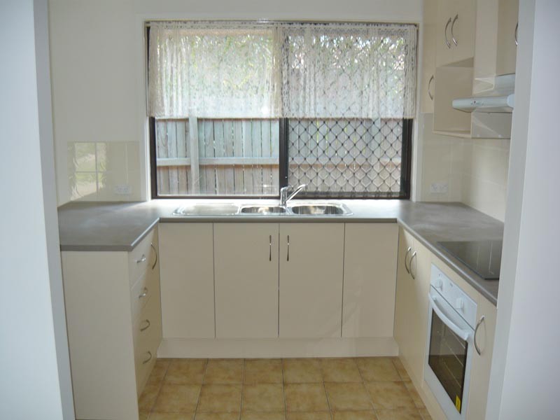 11 Orlando Crescent, Springwood QLD 4127