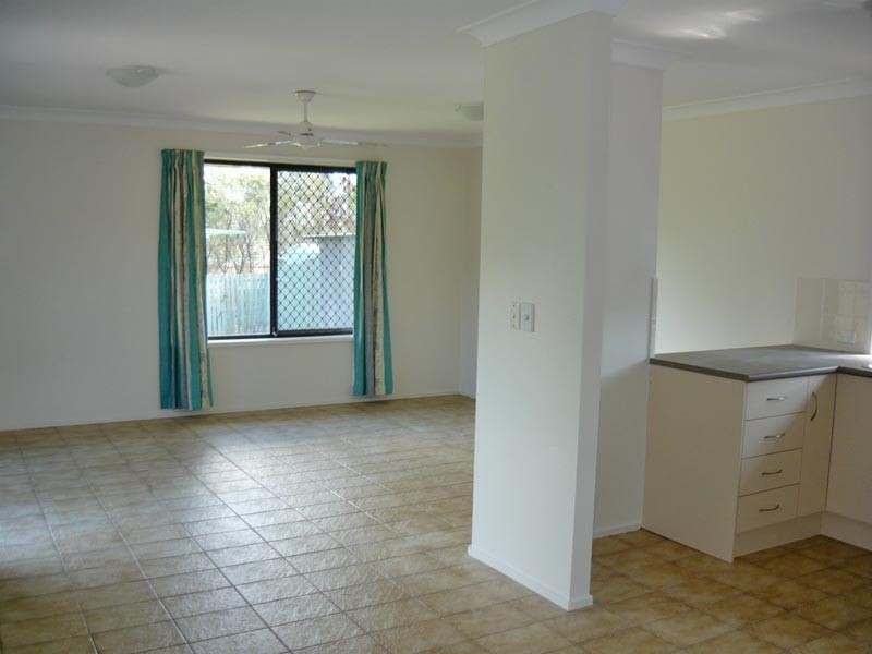 11 Orlando Crescent, Springwood QLD 4127