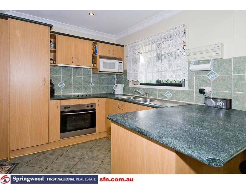 19 Barbaralla Drive, Springwood QLD 4127